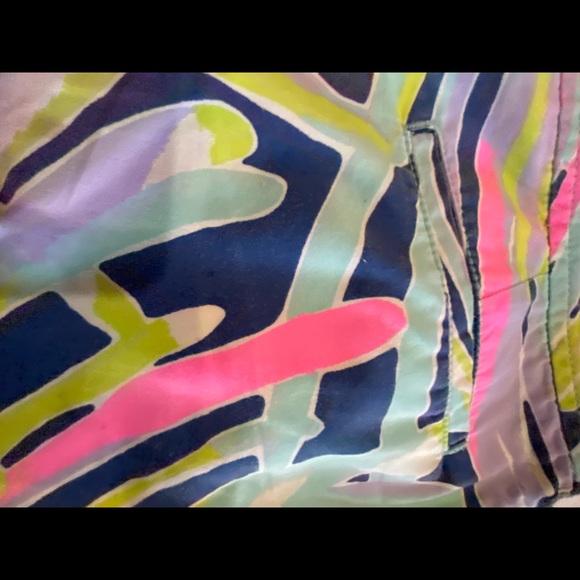 Lilly Pulitzer The Callahan Shorts Size 4 - Picture 9 of 10